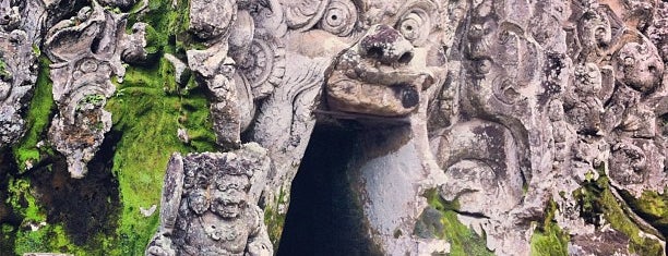 Caverna dell'Elefante is one of Posti salvati di Marina.