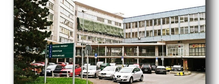 Fakultní nemocnice v Motole is one of Locais curtidos por Özgür.