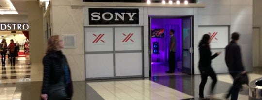 Sony Dash Experience Center is one of Lieux sauvegardés par Tom.