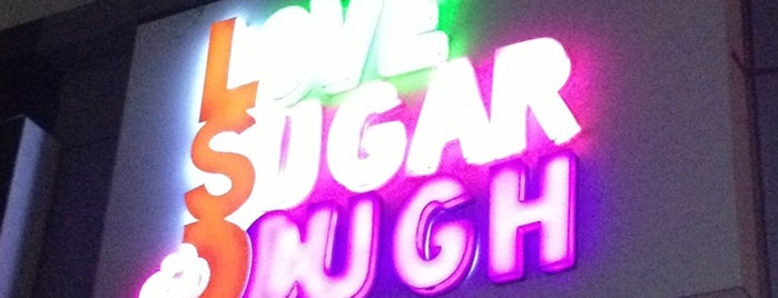 LSD - Love Sugar Dough is one of Tempat yang Disukai Divya.