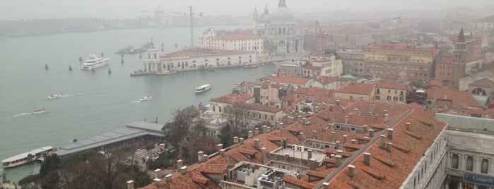 Locanda Ca Del Console is one of Posti che sono piaciuti a Ozlem.