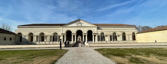 Palazzo Te is one of Cose da Fare!.