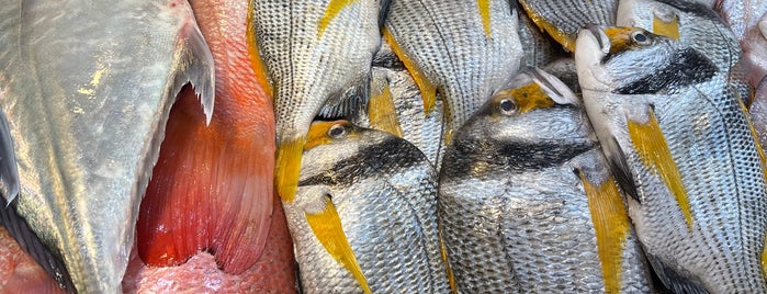 Fish Market is one of اماكن.