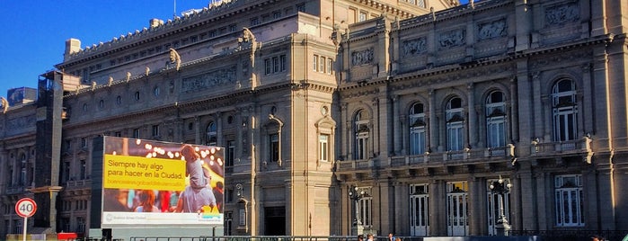 Teatro Colón is one of MBS'ın Beğendiği Mekanlar.