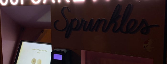 Sprinkles Chicago ATM is one of Locais salvos de Stacy.