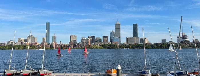 MIT Wood Sailing Pavilion (Building 51) is one of Sailing Spots in Boston.