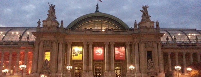 Grand Palais is one of París.