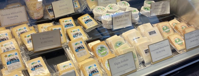 Gunn's Hill Artisan Cheese is one of Bright.
