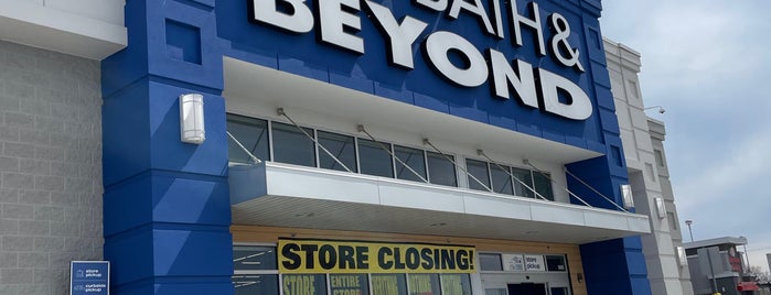 Bed Bath & Beyond is one of Toronto, Canada.