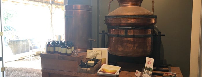 Distillery Botanica is one of Poupoule in Sydney.