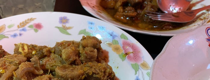 Kedai Toba Nauli is one of Kuliner Pig Jogja.