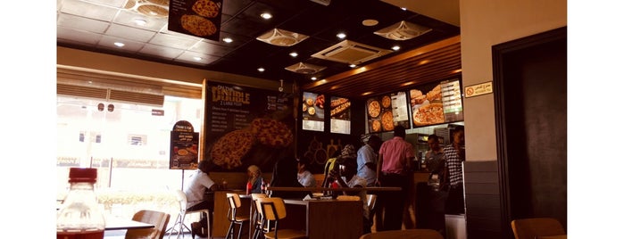 Debonairs Pizza is one of Places to eat on Thursday/Friday night in Khartoum.