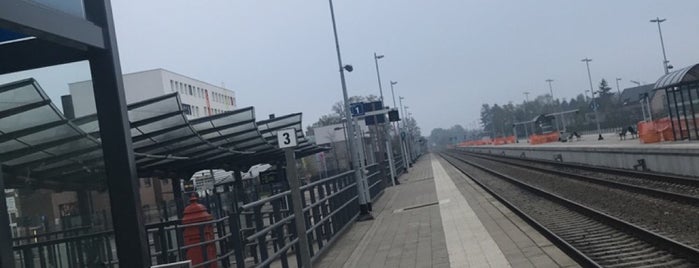 Gare de Neerpelt is one of Bijna alle treinstations in Vlaanderen.