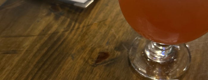 Destination Unknown Beer Company is one of Long Island beer bars.