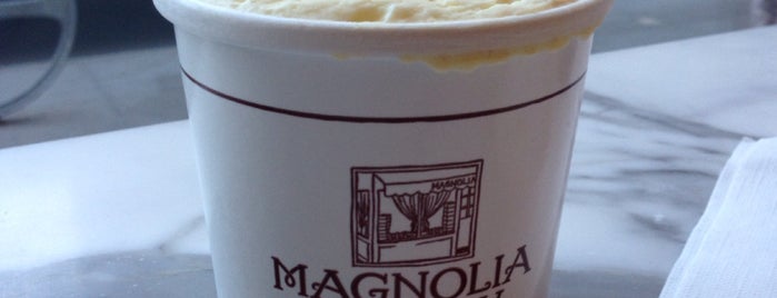 Magnolia Bakery is one of Booie 님이 좋아한 장소.