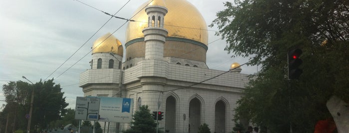 Мечеть Горный Гигант is one of Muslim Mosque.