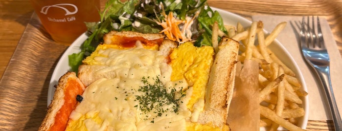 Bechamel Cafe is one of 【【電源カフェサイト掲載2】】.