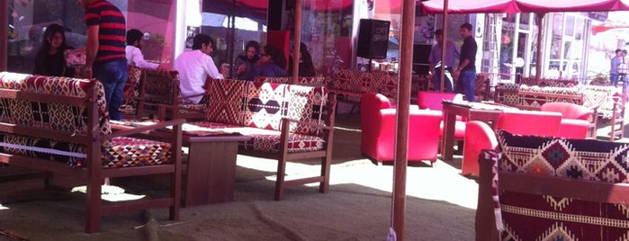 Cafe Bahane is one of Locais curtidos por Derin.