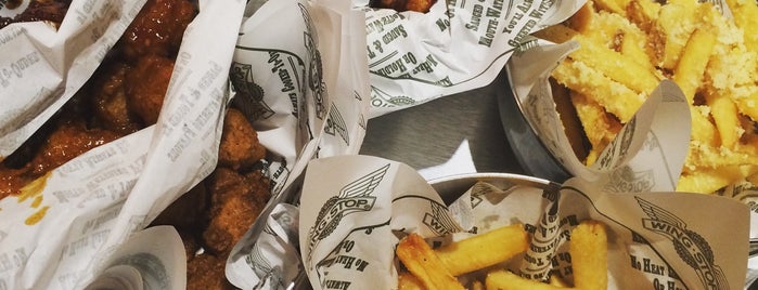 Wingstop University Mall is one of Wings!!!.