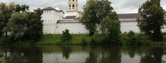 Свято-Пафнутьев Боровский Монастырь is one of Монастыри России.