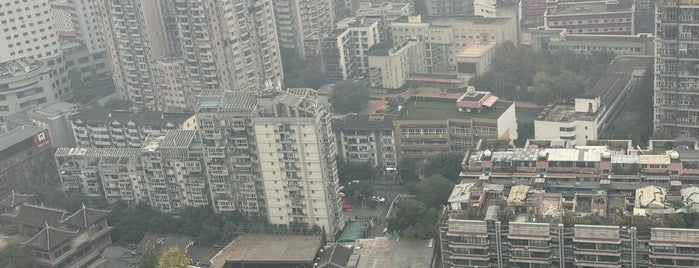 Shangri-La Hotel Chengdu is one of Tempat yang Disukai Alo.