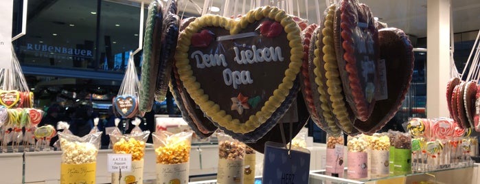 Münchner Zuckerl is one of Einkaufen.