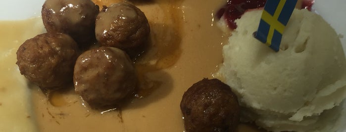 IKEA Restaurant is one of Scooterさんのお気に入りスポット.