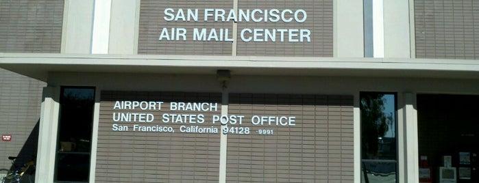 US Post Office is one of Orte, die Chris gefallen.