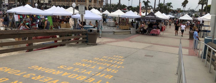 Newport Beach Farmers' Market is one of Cali.