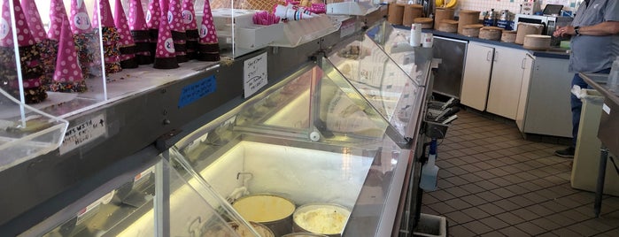 Baskin-Robbins is one of Home Bay’s.