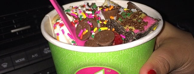 16 Handles is one of I Scream Badge - Level Up.