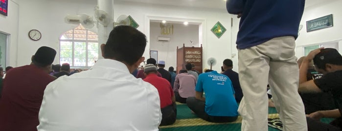 Masjid Darul Ittihaad (Masjid Simpang Tiga) is one of @Sabah, Malaysia #4.