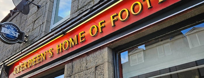 Pittodrie Bar is one of Aberdeen pub crawl.