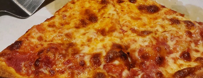 Bachi's Restaurant & Pizza is one of Top 10 dinner spots in Torrington, CT.