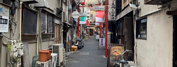 栄町通り商店街 is one of 池袋.