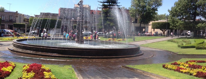 Plaza Villalongin is one of Mis lugares favoritos.