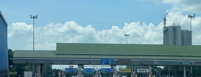Plaza Tol Nilai is one of Working days.