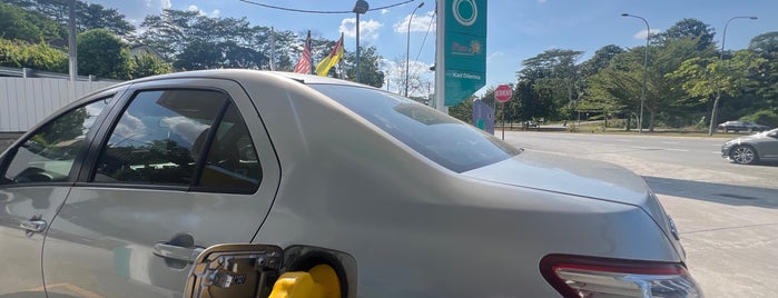 Petronas is one of Must-visit Gas Stations or Garages in Seremban.