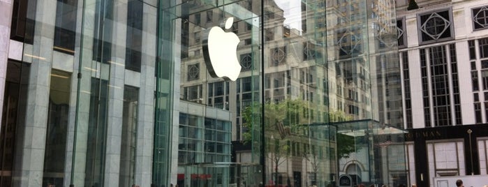 Apple Fifth Avenue is one of SA Visitors - To Do List!.