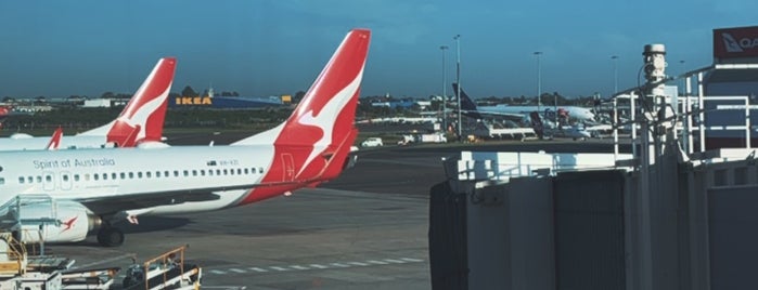 Brisbane Airport (BNE) is one of Aeroportos.