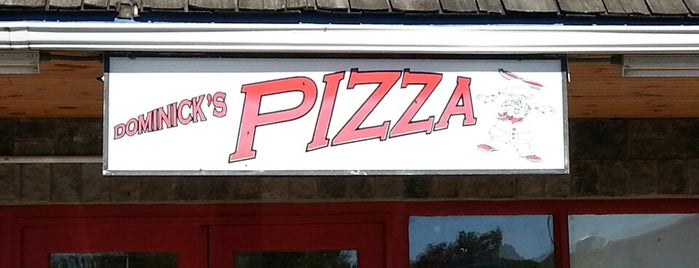 Dominick's Pizza & Family Restaurant is one of Lugares favoritos de Gunnar.