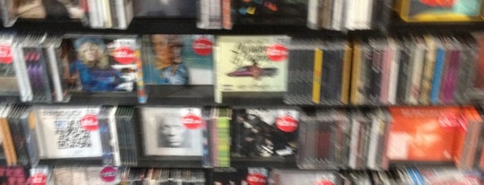 hmv is one of Lugares favoritos de Kevin.