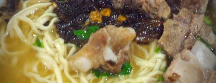 Soto Mie Agih Sukabumi is one of Pork Lovers Club.