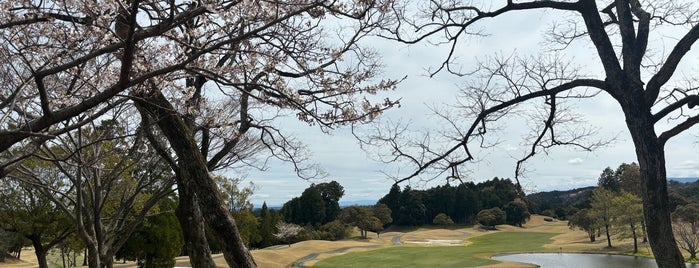 鈴鹿の森ゴルフクラブ is one of 三重県のゴルフ場.