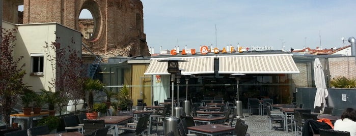 Gaudeamus Café is one of #TypicalSpanishMAD.