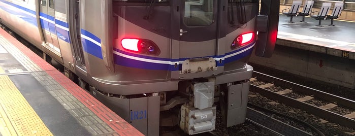 JR Platforms 3-4-5 is one of 金沢駅前周辺エリア.