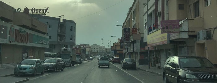 دوار شرطة الرفاع is one of Lugares favoritos de Yousif.