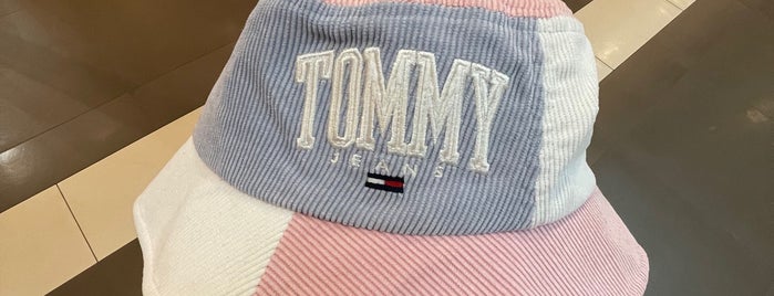 Tommy Jeans is one of Магазины одежды в Петербурге.