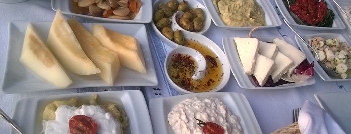 Lambusa Balık Restoranı is one of สถานที่ที่บันทึกไว้ของ Atif Cem.