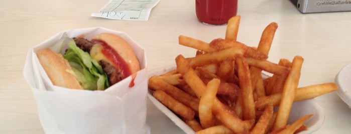 The Apple Pan is one of LA's Most Mouthwatering Burgers.